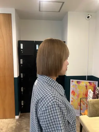ミディアム 大川 麻尋のヘアスタイル