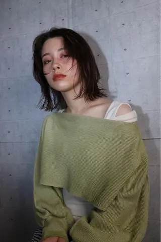 セミロング 🍀透明感抜群🍀/ ハイトーンカラーのヘアスタイル