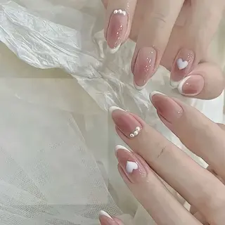 ネイル MIUMIUOOTSUKA所属・艾 琳（Aileen)のネイルデザイン