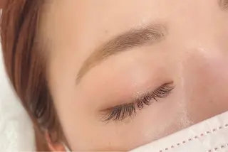 アイラッシュサロン　ウインクル所属・まつげと眉毛の専門店 Winkleのマツエク・マツパデザイン