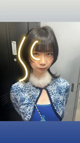 ミディアム ブリーチ/ウルフ ハッシュカット/石山のヘアスタイル