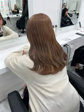 ロング カラー オリーブカラー🫒 レイヤーカット✂︎のヘアスタイル