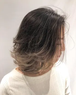 ミディアム カラー REVE所属・TAKU 美容師のヘアスタイル