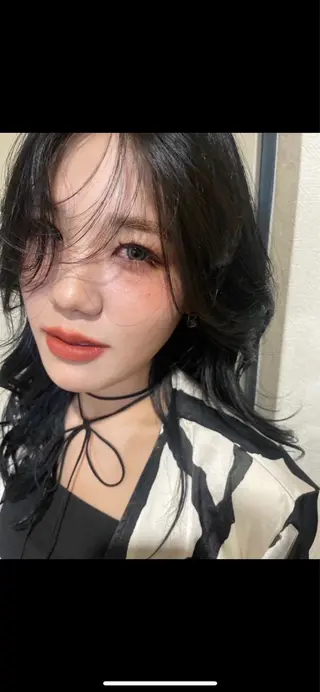 カラー YURiA レイヤー🫧暖色のヘアスタイル