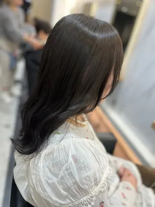 カラー 小原 里都のヘアスタイル