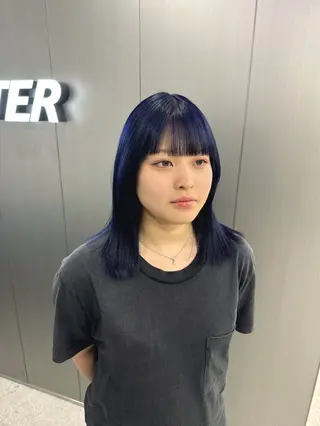 ミディアム カラー 暗髪🩶ラベンダー/ ブルー/ユウナ🤍のヘアスタイル