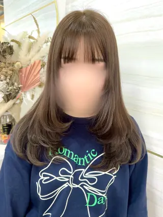 セミロング カラー 🦋高瀬寛菜🦋 韓国/ブリーチのヘアスタイル