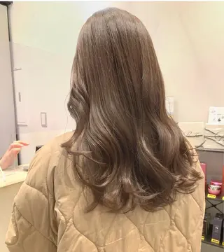 ロング 吉川 陽菜のヘアスタイル