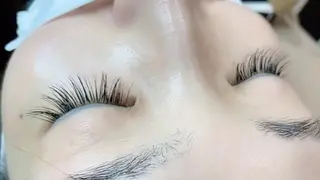 マツエク・マツパ Eyelash Salon 4Uのマツエク・マツパデザイン