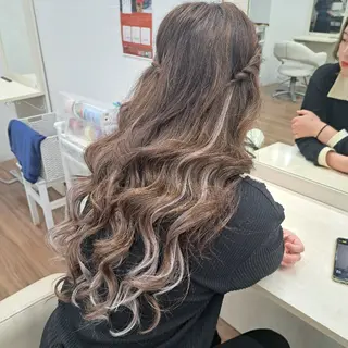 セミロング カラー GLOSS❤︎ Harunaのヘアスタイル