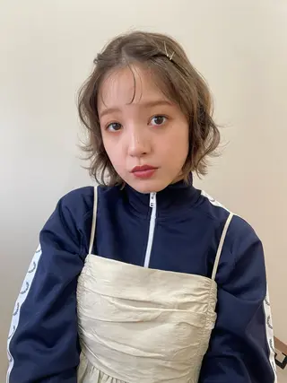 ショート カラー UNHAIRbyshiomi H所属・十川 明優花のヘアスタイル