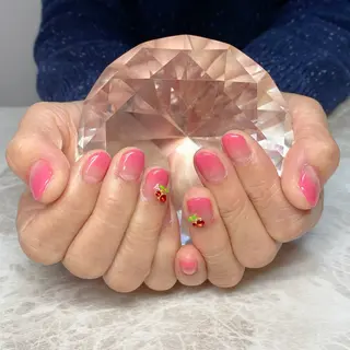 ネイル ゆぴねいる所属・ゆぴねいる yupinailのネイルデザイン