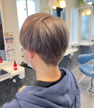 カラー メンズ TELAHAIR成田 マネージャー吉野美羽のヘアスタイル