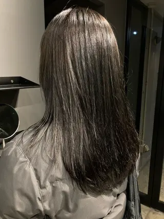 ミディアム カラー MAKI渋谷 【カットモデル募集】のヘアスタイル