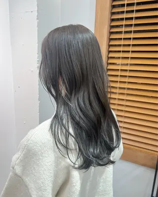 カラー aiko【艶カラー ・ミニモ年内で終了】のヘアスタイル