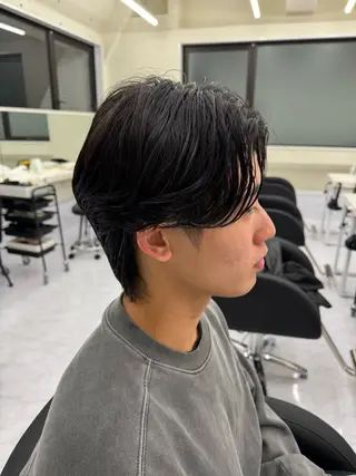 パーマ little×esta所属・little石川 秀のヘアスタイル