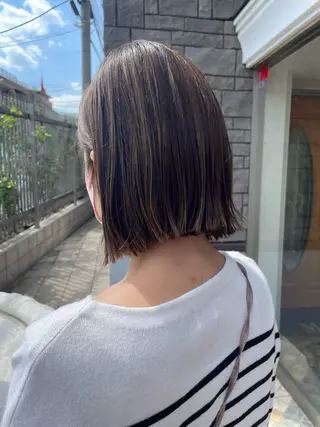 ショート カラー mai .のヘアスタイル