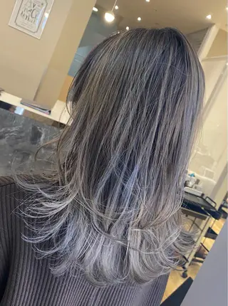 セミロング カラー AVANCE京橋所属・ハイトーンヘア/ 島崎　タクミのヘアスタイル