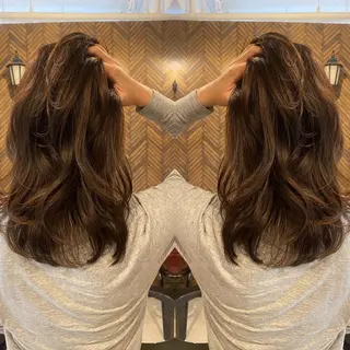 セミロング カラー tocca 💜石田愛結💜のヘアスタイル