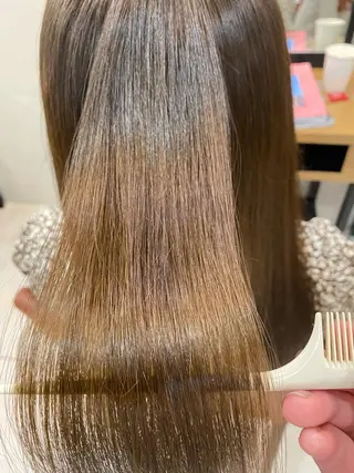 ロング あやめ【顔まわり/レ イヤー/柔らかカラ】のヘアスタイル