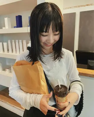 ミディアム R'oti所属・roti miyabiのヘアスタイル