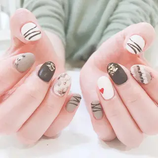 ネイル Nailsalon Julius luna所属・Juliusluna FUZUKIのネイルデザイン