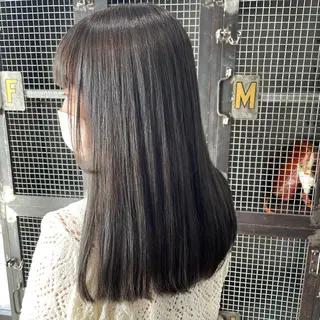 ロング カラー BUBBLES所属・山本 琴乃🦭のヘアスタイル