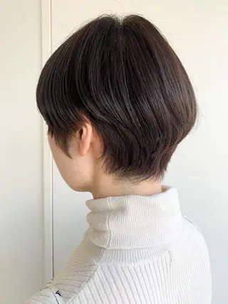 ショート nuu所属・💜ショート💜 ウルフ、ボブ二色亜美のヘアスタイル