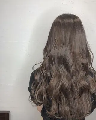 ロング シンタニナオト /梅田茶屋町のヘアスタイル
