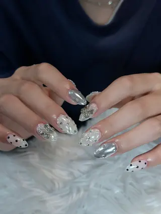 ネイル Julli NailStudioのネイルデザイン