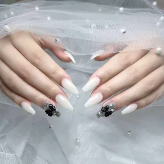 ネイル ヒェウ Nail Nambaのネイルデザイン