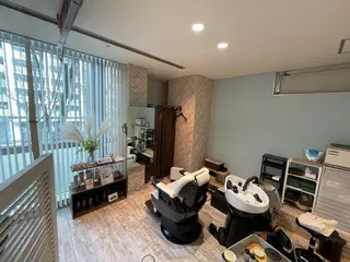 ura（assure hair一番町店内）所属・マンツーマン髪質改善 個室ヘッドスパのヘアスタイル