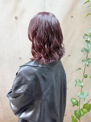 ミディアム パーマ 大橋 芽衣のヘアスタイル