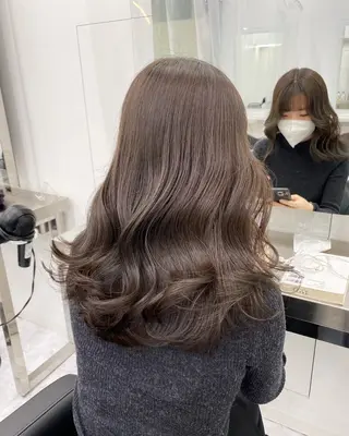 セミロング ♡透明感カラーの 達人♡のヘアスタイル