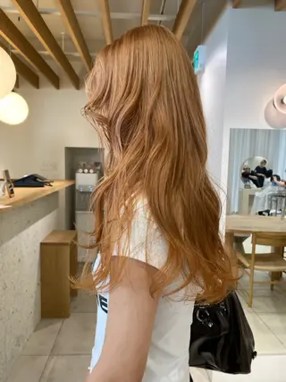 ロング カラー ナイトウ コトのヘアスタイル