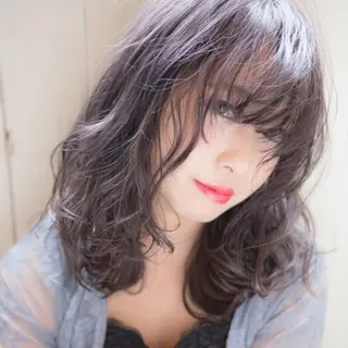 ミディアム カラー リゾートサロン エム バイ ヴァローレ
所属・タナカ *歴10年以上*のヘアスタイル