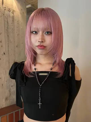 カラー 伊藤 美咲のヘアスタイル
