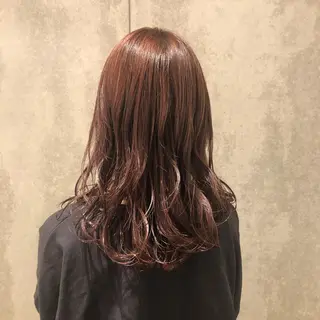 ロング カラー 浦﨑 笑美里のヘアスタイル