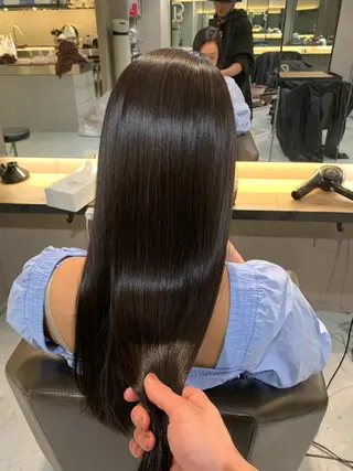 ロング 全国No.1歴あり HINATA🥇のヘアスタイル