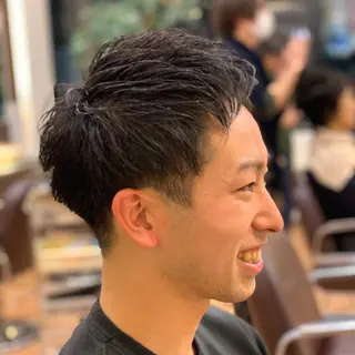 カラー メンズ 加藤 雄大のヘアスタイル