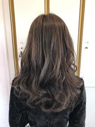 ロング カラー 渕向 克海のヘアスタイル