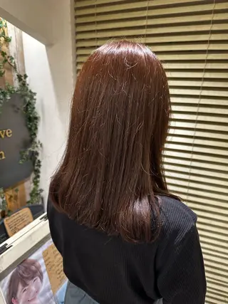 ミディアム カラー 岡本 葵のヘアスタイル