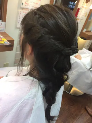 カラー 大野 まゆのヘアスタイル