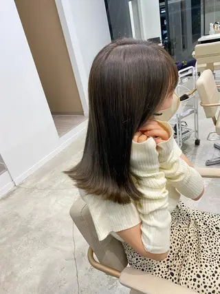 ミディアム カラー ブリーチなしカラー 🤍　Mihanaのヘアスタイル
