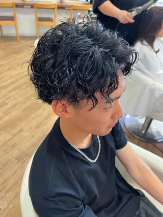 ショート パーマ メンズ 一戸 大和のヘアスタイル