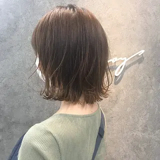 ミディアム 所渉/韓国レイヤー /ウルフカットのヘアスタイル
