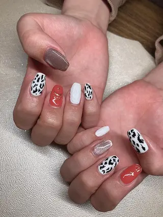 ネイル 𝐴𝑁𝑈𝐸 深爪育成専門サロンのネイルデザイン