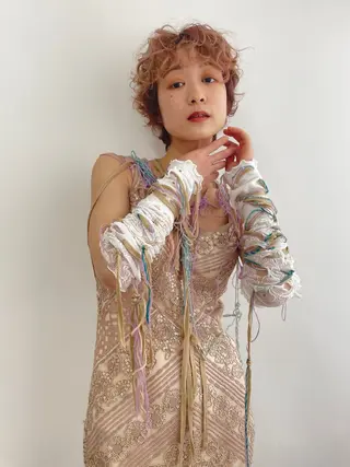 ショート パーマ コイデ リュウセイのヘアスタイル