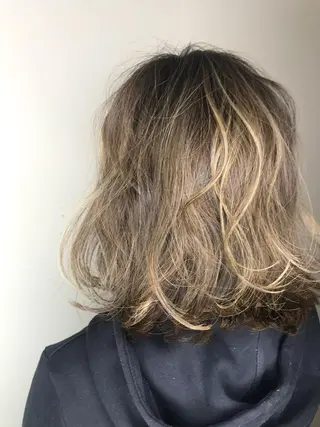 ミディアム カラー 🎊ルービック 京橋店💛のヘアスタイル