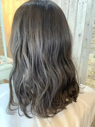 セミロング カラー ✨【店長】Lily. 北千住Seina✨のヘアスタイル